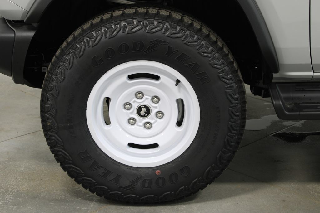 New 2026 Ford Bronco Heritage Edition AWD/4WD image 18