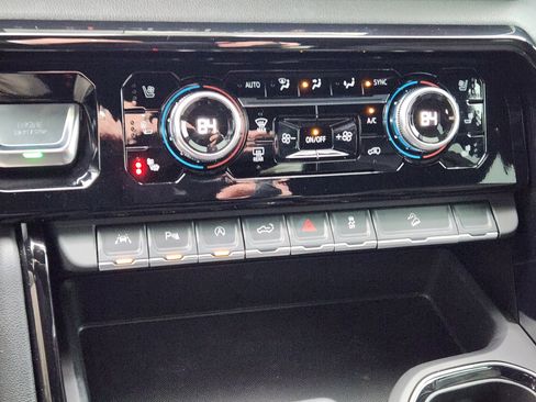 Certified 2025 GMC Sierra 1500 AT4 w/ AT4 Premium Package image 20