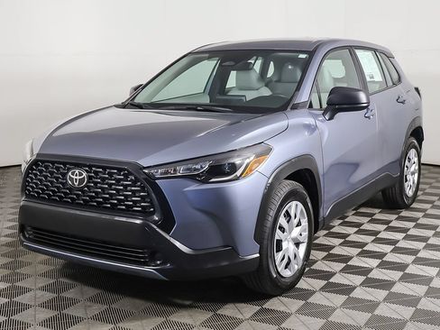 Used 2024 Toyota Corolla Cross L FWD image 5