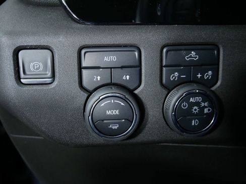 Used 2023 Chevrolet Silverado 1500 RST image 24