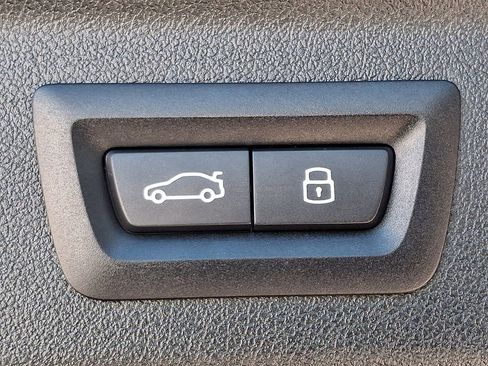 Certified 2025 BMW X2 xDrive28i w/ Convenience Package image 29