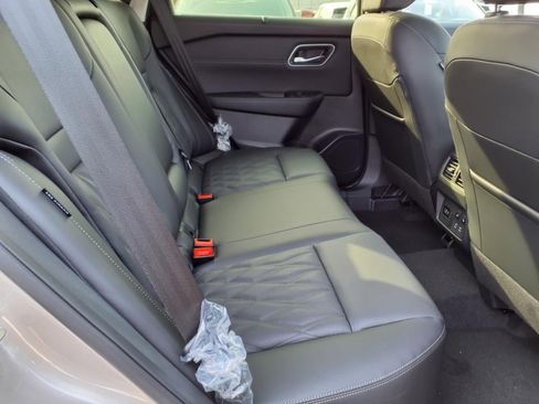 New 2025 Nissan Rogue Platinum w/ Tech Package image 13