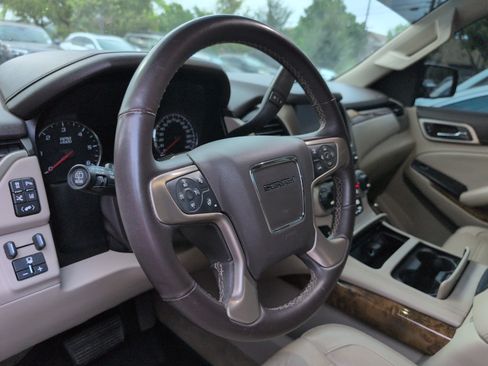 Used 2015 GMC Yukon Denali w/ Touring Package RWD image 8