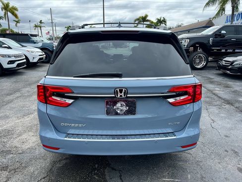 Used 2023 Honda Odyssey Elite image 7