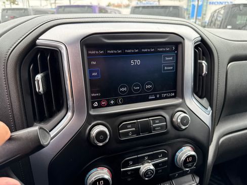 Used 2020 GMC Sierra 1500 Elevation w/ Elevation Value Package RWD image 29