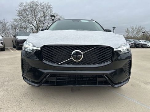 New 2026 Volvo XC60 B5 Core w/ Climate Package image 2