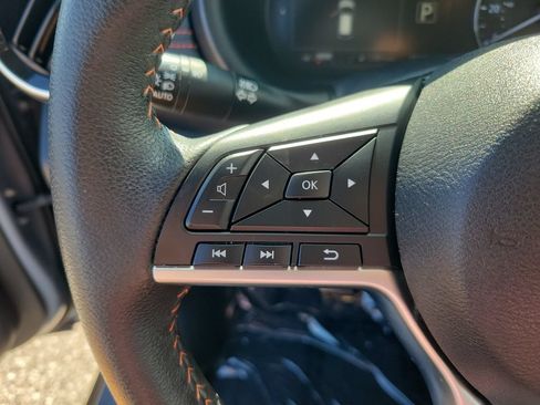 Used 2023 Nissan Kicks SR w/ SR Premium Package FWD image 19