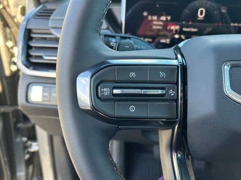 New 2026 GMC Acadia AT4 w/ Luxury Package image 17