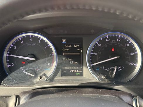 Used 2019 Toyota Highlander XLE image 31