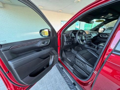 Used 2023 Chevrolet Tahoe Z71 w/ Off-Road Capability Package image 12