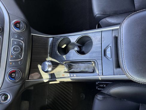 Used 2019 Chevrolet Impala LT image 24