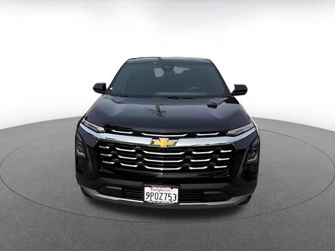 Used 2025 Chevrolet Equinox LT image 3