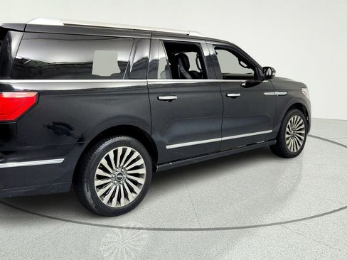 Used 2018 Lincoln Navigator L Reserve w/ Technology Package AWD/4WD image 5