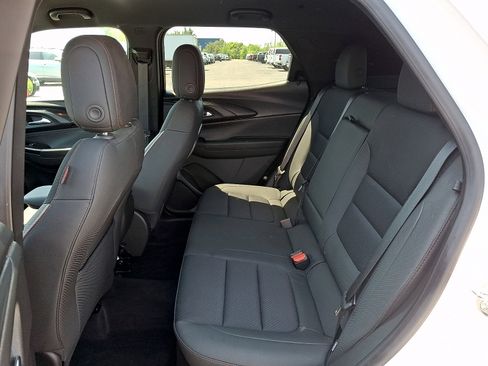 Certified 2023 Chevrolet TrailBlazer RS AWD/4WD image 11