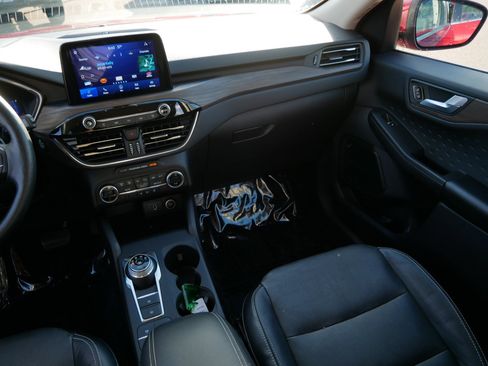 Used 2020 Ford Escape Titanium AWD/4WD image 11