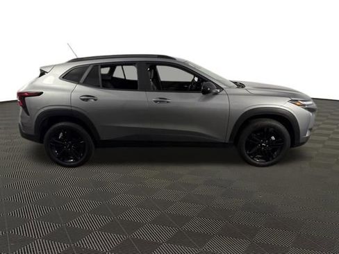 Used 2025 Chevrolet Trax ACTIV w/ Driver Confidence Package FWD image 10