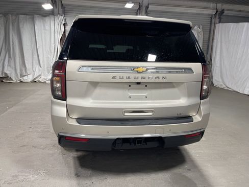 Used 2023 Chevrolet Suburban LT image 6