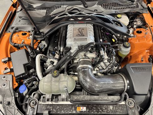 Used 2021 Ford Mustang Shelby GT500 w/ Carbon Fiber Track Pack RWD image 16