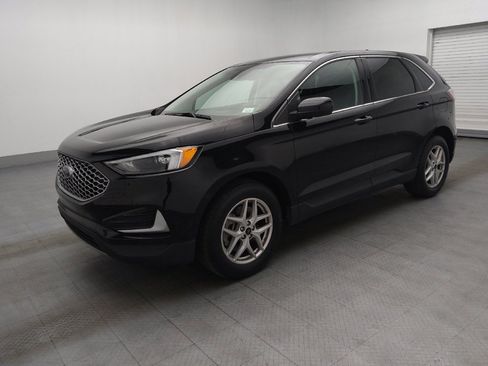 Used 2024 Ford Edge SEL image 2