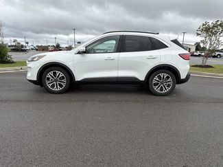 Used 2020 Ford Escape SEL FWD video 2