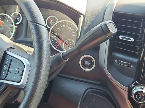 New 2026 RAM 2500 Tradesman AWD/4WD image 27