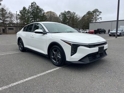 Used 2025 Kia K4 FWD image 4