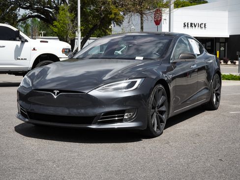 Used 2016 Tesla Model S P85D image 5