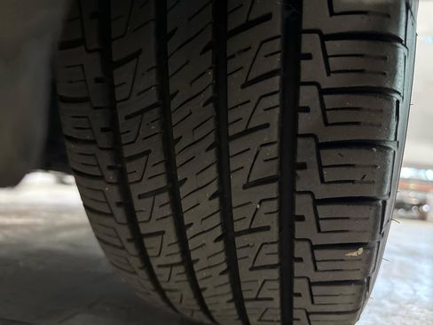 Used 2012 Toyota Camry SE w/ Leather Pkg FWD image 70