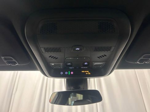 Used 2022 Cadillac XT5 Premium Luxury w/ LPO, Floor Liner Package FWD image 17