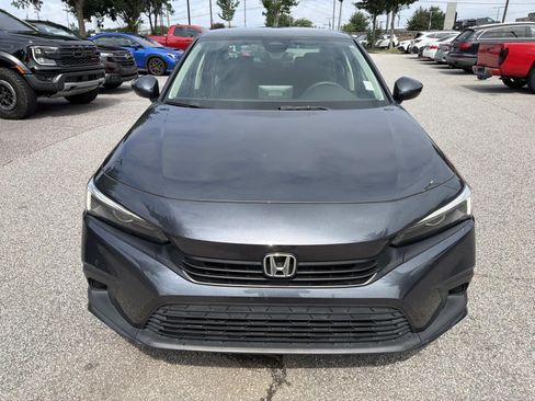 Used 2022 Honda Civic LX image 2