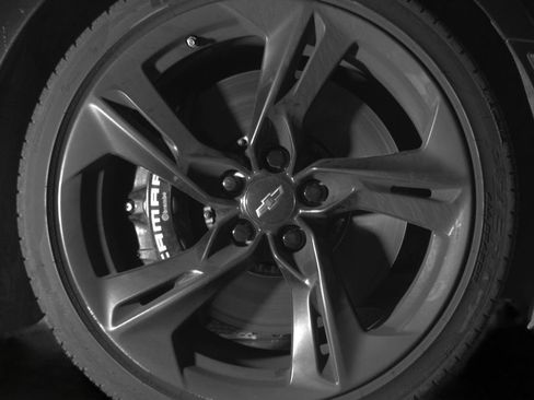 Used 2023 Chevrolet Camaro SS RWD image 10