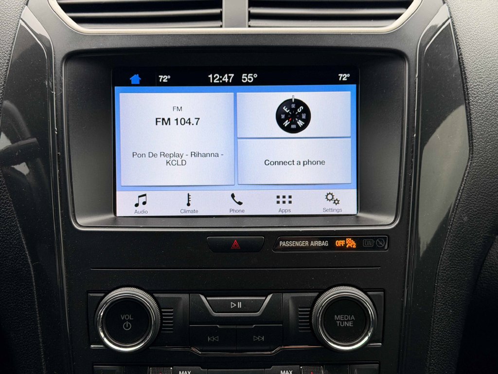 Used 2019 Ford Explorer XLT w/ Equipment Group 201A AWD/4WD image 32