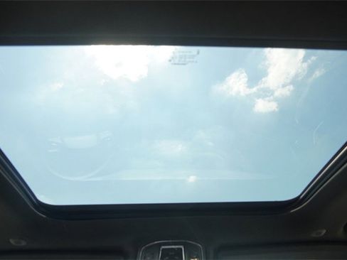 New 2025 Jeep Grand Cherokee Limited w/ Luxury Tech Group II image 17