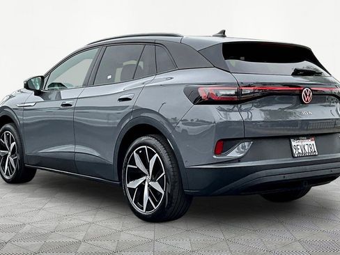 Used 2023 Volkswagen ID.4 Pro S image 4