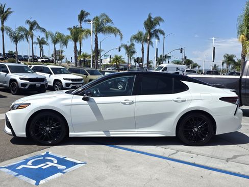 Used 2024 Toyota Camry XSE FWD image 2