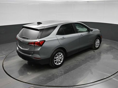 Used 2023 Chevrolet Equinox LS w/ LS Convenience Package FWD image 30