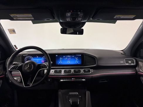 Used 2024 Mercedes-Benz GLE 350 4MATIC w/ AMG Line Exterior image 2