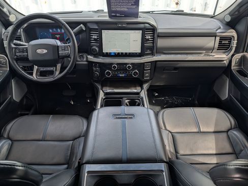 Used 2025 Ford F450 Platinum w/ FX4 Off-Road Package image 17