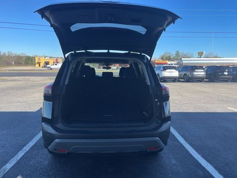 Certified 2023 Nissan Rogue S image 21