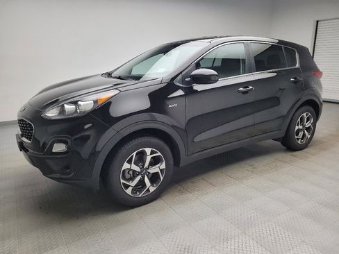 Used 2020 Kia Sportage LX AWD/4WD image 2