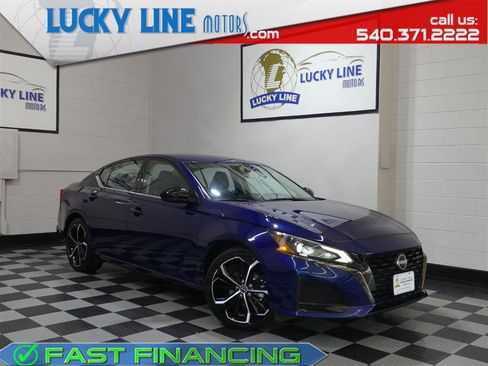 Used 2024 Nissan Altima 2.5 SR image 1
