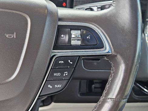 Used 2020 Lincoln Navigator Black Label w/ Cargo Convenience Package image 25