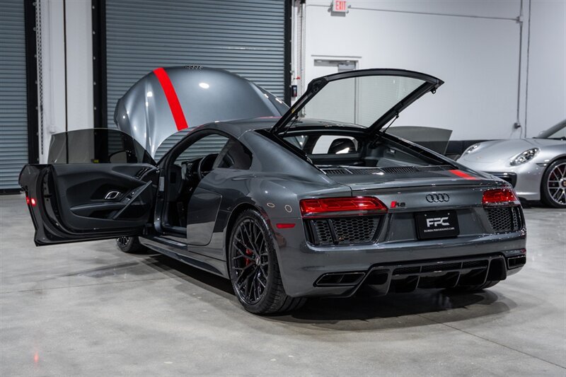 Used 2018 Audi R8 V10 RWD image 33