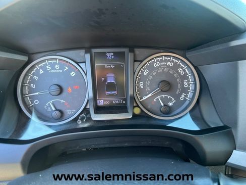 Used 2019 Toyota Tacoma TRD Sport w/ Technology Package AWD/4WD image 14