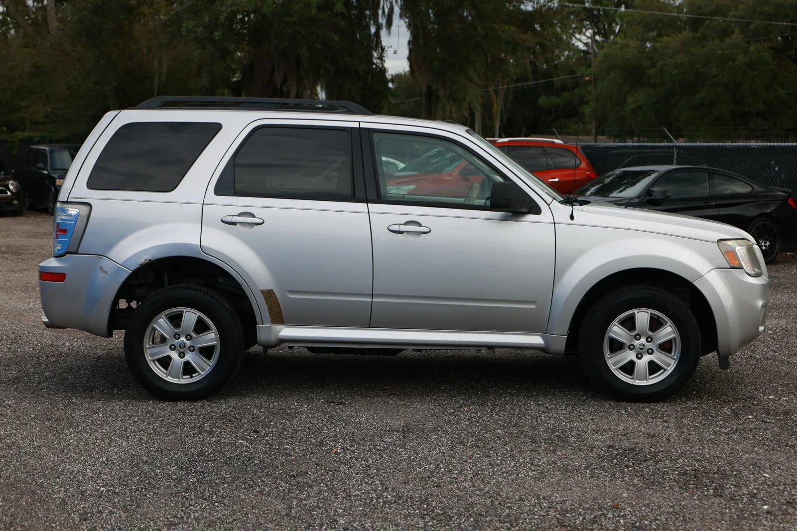 Used 2010 Mercury Mariner 4WD image 8