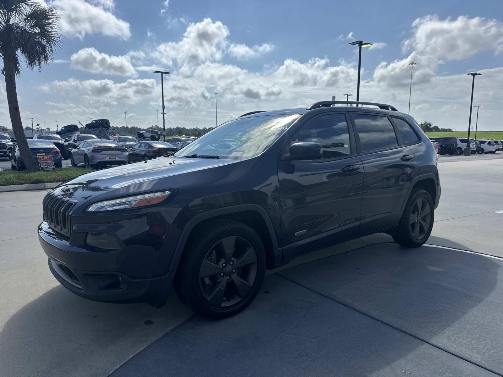 Used 2016 Jeep Cherokee 75th Anniversary FWD image 3