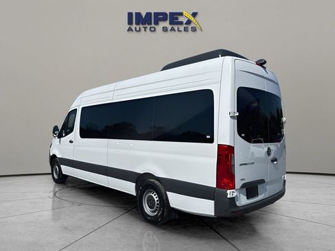 Used 2025 Mercedes-Benz Sprinter 2500 image 3