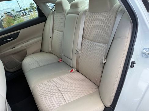 Used 2017 Nissan Altima 2.5 S w/ Power Driver Seat Package FWD image 10