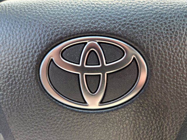 Used 2025 Toyota Camry SE FWD image 32