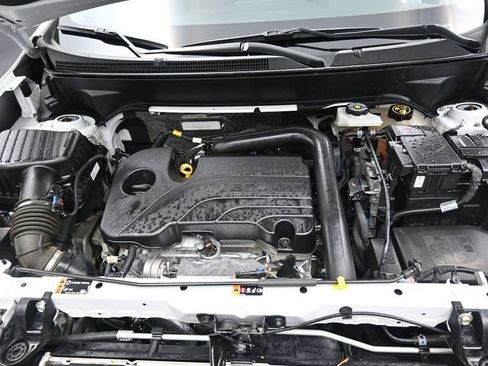 Used 2024 Chevrolet Equinox LT image 29